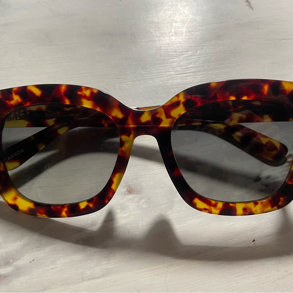 Tortoise oversized polarized sunglasses